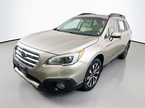 Used 2015 Subaru Outback 2.5i Limited image 3