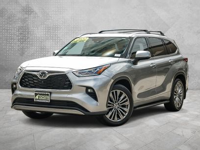 Used 2022 Toyota Highlander Platinum