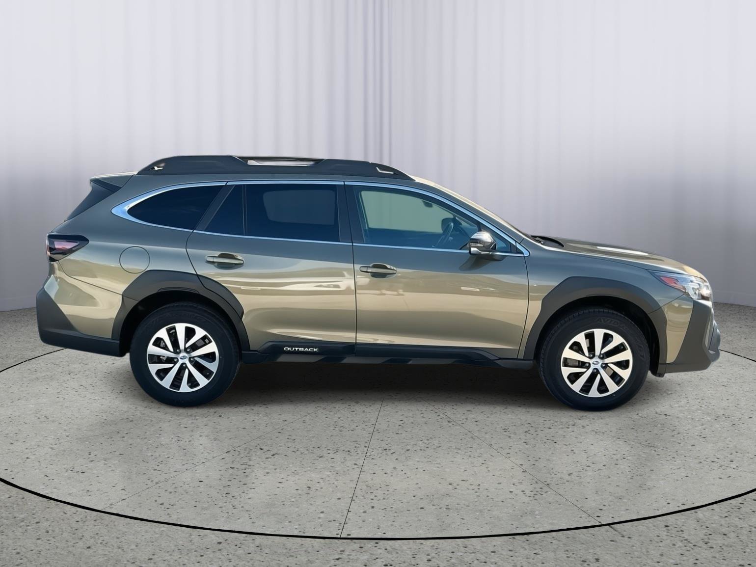 Used 2025 Subaru Outback Premium w/ Popular Package #1A AWD/4WD image 6