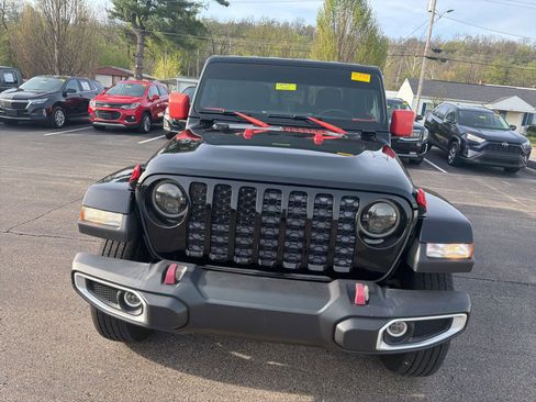 Used 2022 Jeep Gladiator Sport image 8