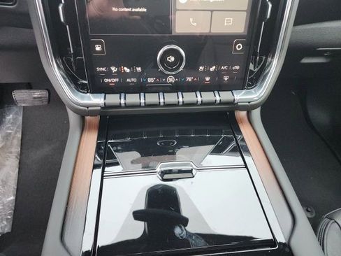 New 2026 GMC Yukon XL Denali w/ Sun & Power Step Package AWD/4WD image 24