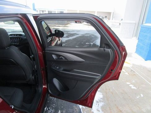 Certified 2023 Chevrolet TrailBlazer RS w/ Convenience Package image 21