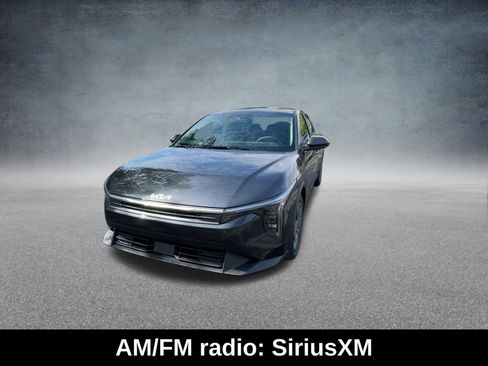 Used 2025 Kia K4 LX image 7