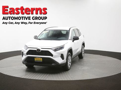 Used 2021 Toyota RAV4 LE FWD image 53