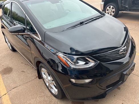 Used 2020 Chevrolet Bolt LT FWD image 4