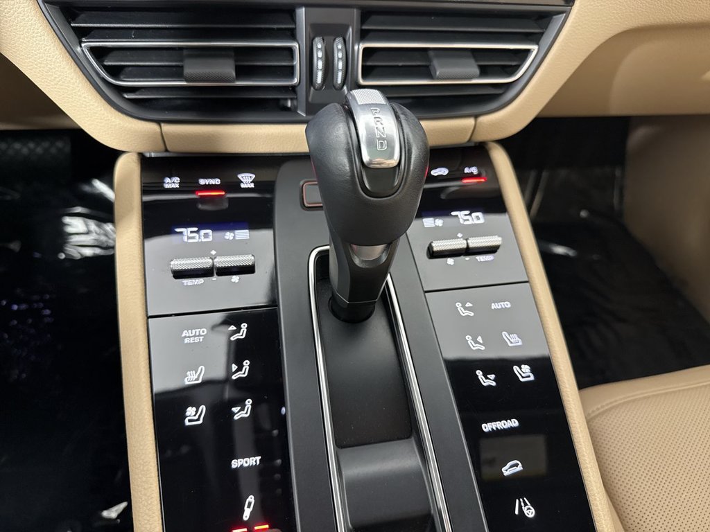 Certified 2024 Porsche Macan S w/ Premium Plus Package AWD/4WD image 33