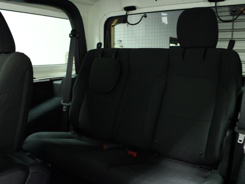 Used 2022 Jeep Wrangler Sport image 13