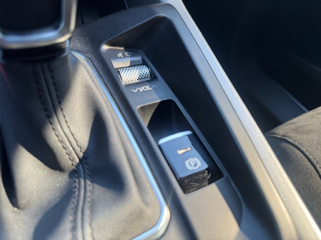 Used 2024 Dodge Hornet R/T Plus AWD/4WD image 25