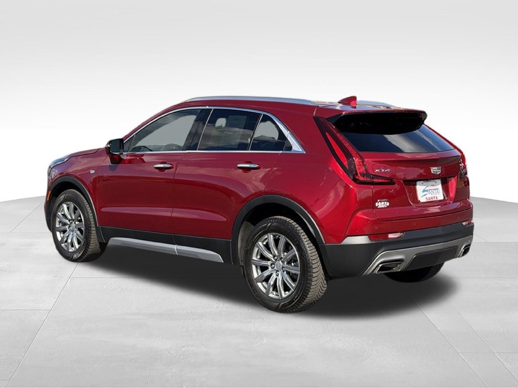 Used 2021 Cadillac XT4 Premium Luxury w/ Cold Weather Package AWD/4WD image 16