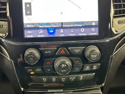 Used 2022 Jeep Grand Cherokee Limited AWD/4WD image 14