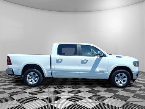 Used 2022 RAM 1500 Laramie AWD/4WD image 30