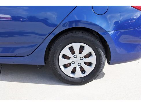 Used 2016 Hyundai Accent SE FWD image 29