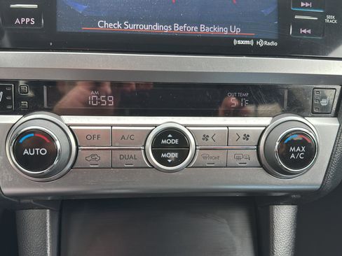 Used 2017 Subaru Outback 2.5i Premium AWD/4WD image 20