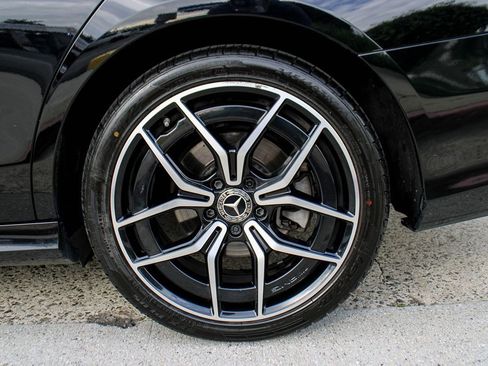 Used 2022 Mercedes-Benz E 350 Sedan w/ AMG Line Exterior image 43