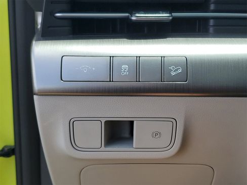 Used 2024 Hyundai Kona SEL w/ Convenience Package image 20