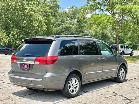 Used 2005 Toyota Sienna XLE Limited AWD/4WD image 5