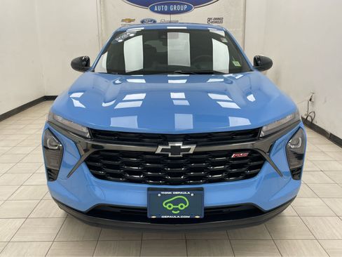 Certified 2024 Chevrolet Trax RS w/ Driver Confidence Package FWD image 15