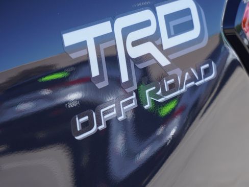 Used 2025 Toyota Tacoma TRD Off-Road AWD/4WD image 8