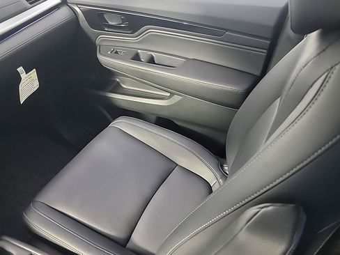 Certified 2024 Honda Odyssey Touring image 23