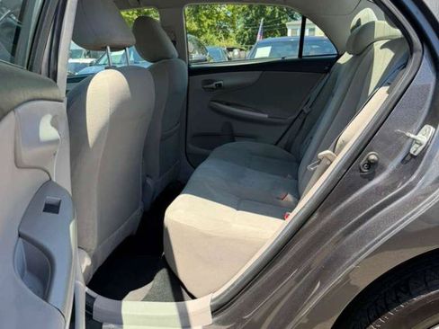 Used 2013 Toyota Corolla LE FWD image 26