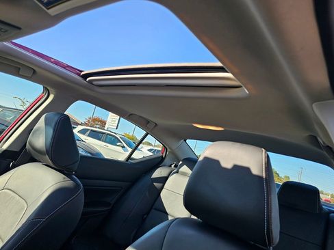 Used 2024 Nissan Altima 2.5 SR w/ SR Premium Package image 28