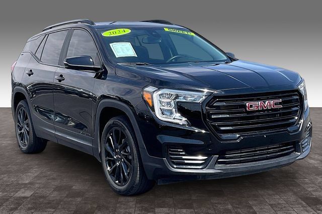 Used 2024 GMC Terrain SLE w/ Elevation Edition FWD image 11