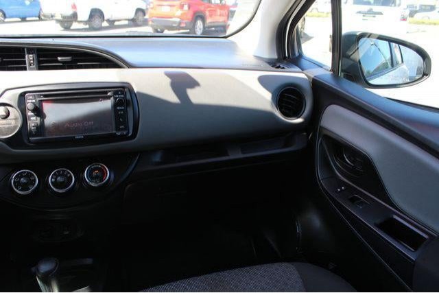 Used 2016 Toyota Yaris L FWD image 17