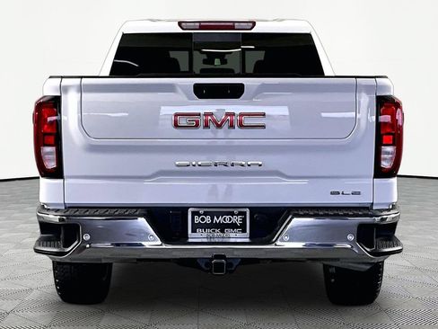Used 2024 GMC Sierra 1500 SLE w/ Preferred Package AWD/4WD image 5