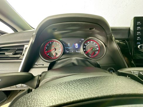 Used 2021 Toyota Camry XSE AWD/4WD image 15