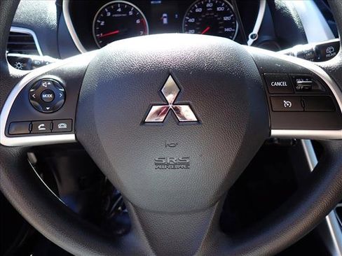 Used 2019 Mitsubishi Eclipse Cross ES AWD/4WD image 14