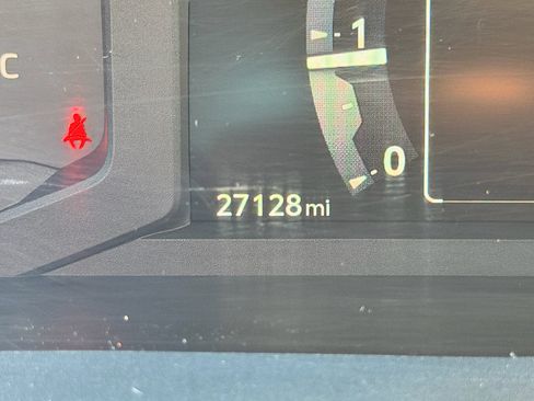 Used 2024 Toyota Tacoma SR image 26