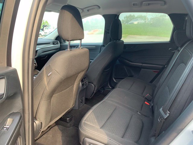 Used 2025 Ford Escape Active AWD/4WD image 18