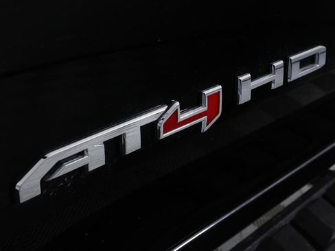 Used 2025 GMC Sierra 2500 AT4 w/ AT4 Premium Plus Package AWD/4WD image 65