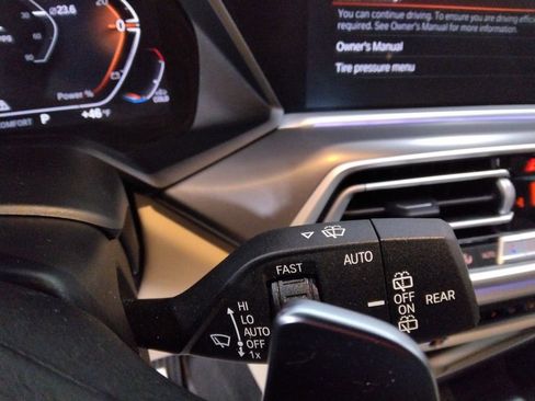 Used 2022 BMW X5 xDrive40i w/ Executive Package image 14