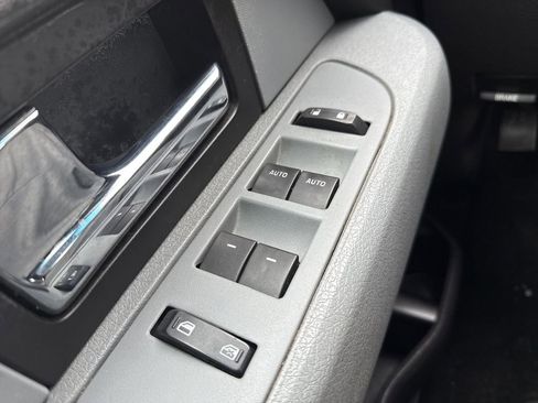 Used 2012 Ford F150 XLT w/ XLT Chrome Pkg image 24