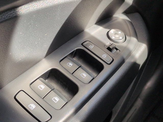 Used 2026 Hyundai Venue SE FWD image 21