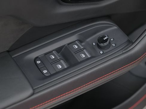Used 2021 Lamborghini Urus AWD/4WD image 53