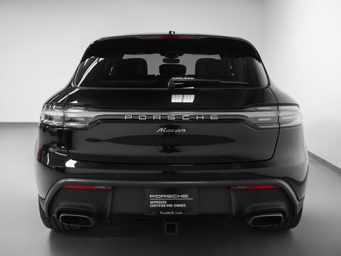 Certified 2023 Porsche Macan AWD/4WD image 11