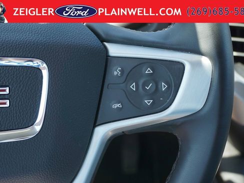 Used 2023 GMC Acadia SLT w/ LPO, Floor Liner Package AWD/4WD image 26