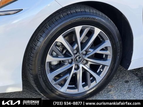 Used 2022 Lexus ES 350 w/ Accessory Package image 29