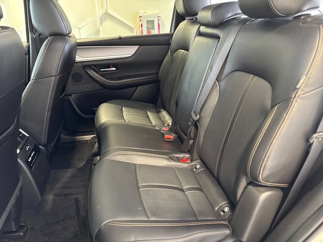 Used 2025 MAZDA CX-90 3.3 Turbo w/ Preferred Package AWD/4WD image 17