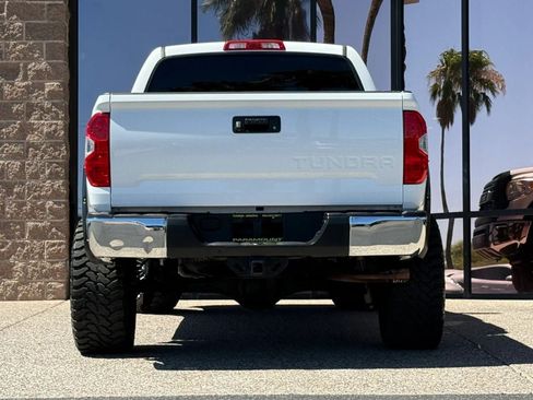 Used 2017 Toyota Tundra SR5 AWD/4WD image 10