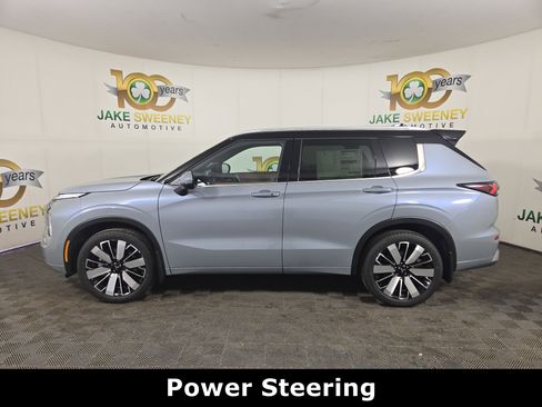 New 2026 Mitsubishi Outlander SEL image 4