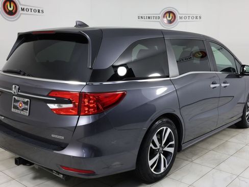 Used 2021 Honda Odyssey Touring image 3