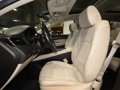 Certified 2024 Buick Enclave Avenir w/ Avenir Technology Package image 23