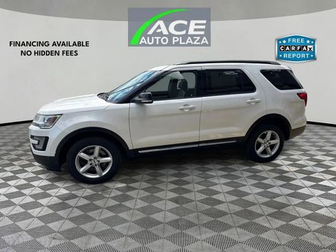 Used 2016 Ford Explorer XLT w/ Equipment Group 202A AWD/4WD image 7