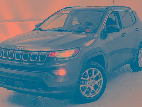 Used 2022 Jeep Compass Latitude image 6