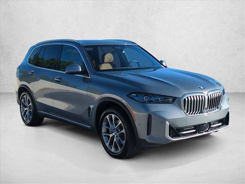 Certified 2026 BMW X5 xDrive40i image 3