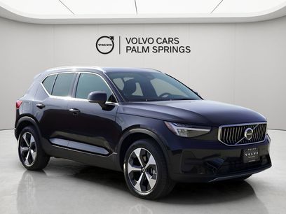 New 2025 Volvo XC40 B5 Core w/ Protection Package Premier