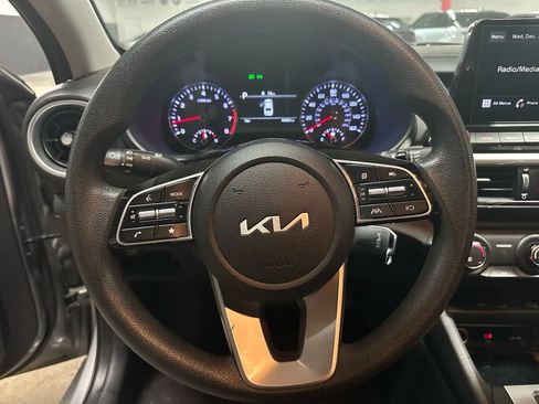 Used 2023 Kia Forte LXS FWD image 10